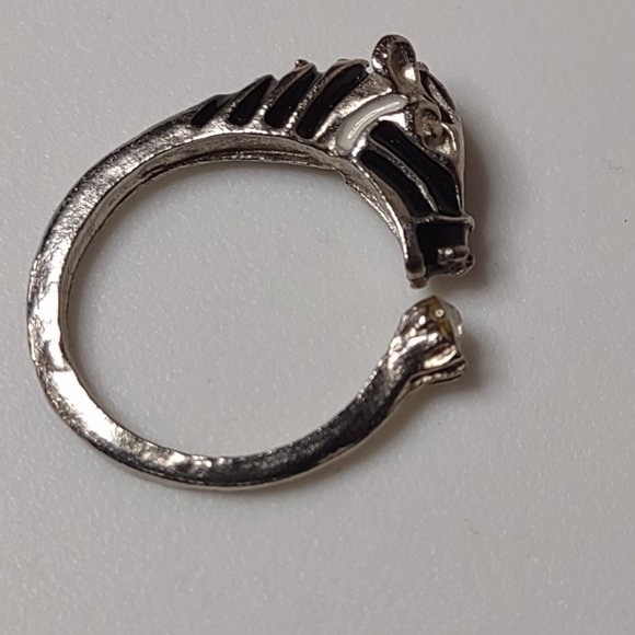 Size 5.25 Horse Head Ring - Picture 4 of 10